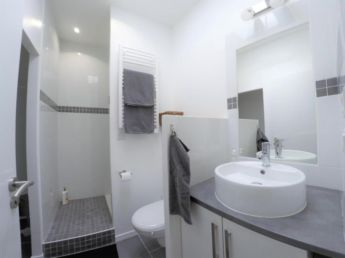 Le T2 Moderne Des Palmiers Au Coeur De Moissac Apartment Exterior photo
